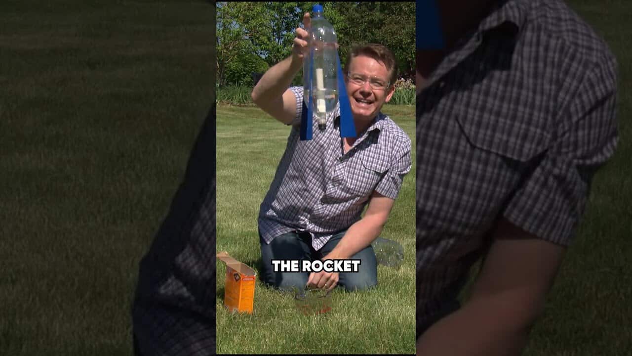 Baking soda rocket – science is cool