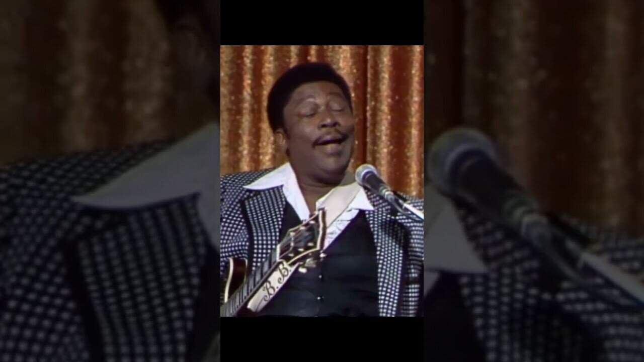 Bb king on sanford and son sings the blues like nobodys else!!