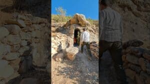 This doesn’t seem primitive to me. Its beautiful in a way.