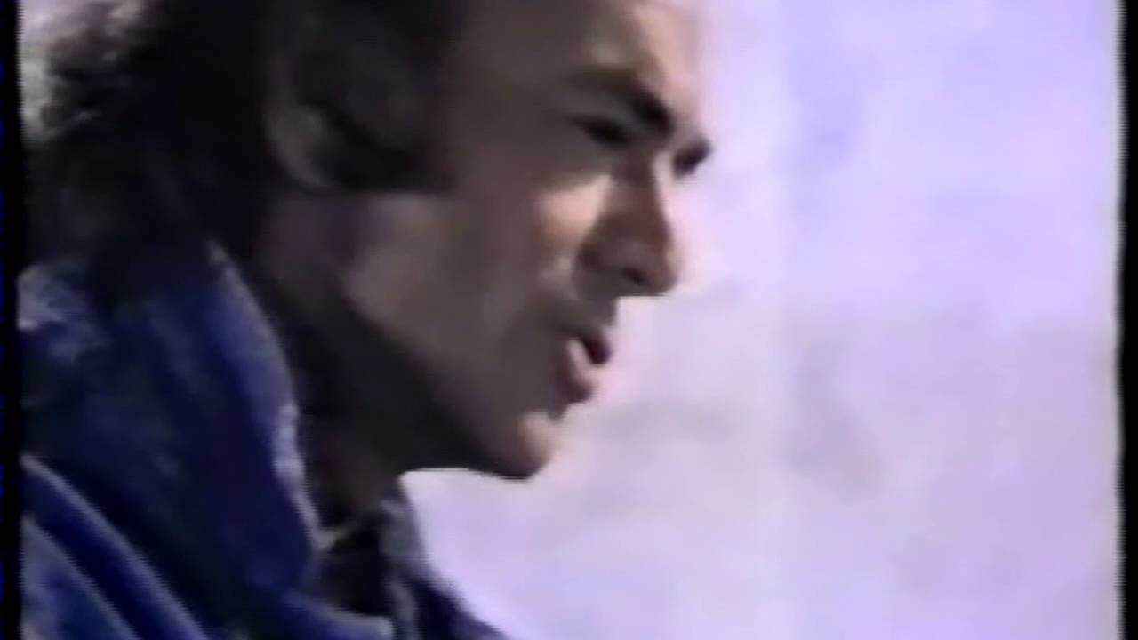 Hooked On The Memory Of You – Neil Diamond & Kim Carnes