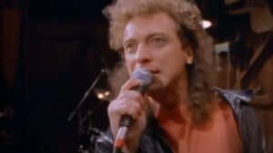 Lou Gramm – Midnight Blue (Official Music Video)